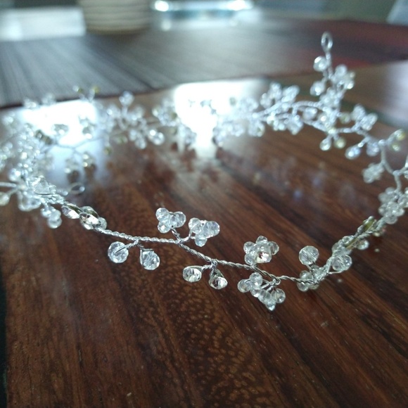 Waist Length Veil and handcrafted hairpiece main image 5